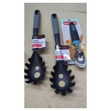 2 New Pasta Servers & Ice Cream Scoop