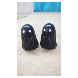 2 Flipping you off Ghosts