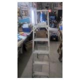 Werner 200# 6ft Aluminum Painters Ladder ( used)