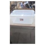 Sterlite 105qt Tote with Lid