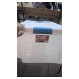 Sterlite 64Qt Tote with Lid