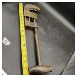 Pipe Cutter.  No mfg. Name found. 17" long