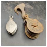 2 Small pulleys