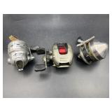 3 fishing reels - zebco omega one, Shakespeare