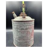 Vintage oil can