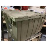 Split top storage tote