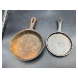2 cast iron skillets
