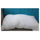 (New )  Beckham Queen Pillow ( 20" x 36")