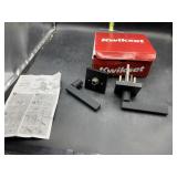 Kwikset contemporary lever door handle