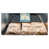 New 60 Disposable Bibs & Activity Placemats