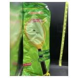 New electric fly swatter - 2AA batteries included
