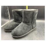 New - ladies fuzzy boots - size 40