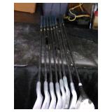 Dunlop golf clubs. Only includes. #1 driver, 2-#3