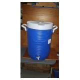 Rubbermaid Water Drink Cooler with Dispenser