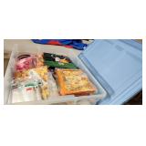 Good Clear 28qt Tote with Lid & Contents Gift