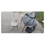 FOLDING CARD TABLE AND CHAIRS 
3 MATCHING Chairs
