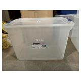 112qt storage tote with lid