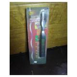 Electronic thermometer meat fork