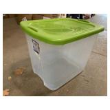 Sterilite 95qt storage tote with lid