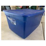 Sterilite 58qt storage tote with lid