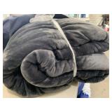 New 15-20lb weighted fleece blanket