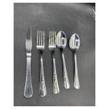 New serving for 2 silverware - only 1 knife