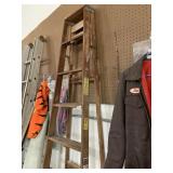 Davidson 8ft wooden folding ladder