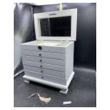 White jewelry box with key