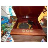 Magnavox Phonograph Turntable