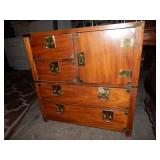 Hekman Furniture Chest - 4 Drawers, 1 door