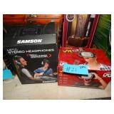 Virtual Reality Viewer & Headphones