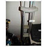 2 Sets of Aluminum Adjustable Crutches