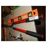 Corona Hedge Clippers/Pruners & Level