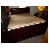 Cherry Finish Queens Size Sleigh Bed - Complete
