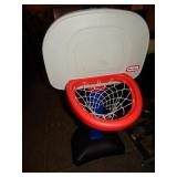 Little Tykes Basketball Set