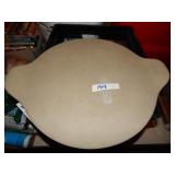 Pampered Chef 15" Round Stone w/Built In Handles