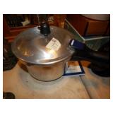 Mirro 4.2 Qt. Pressure Cooker & 2 Gal. Crock