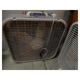 2 Box Fans