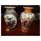 2 Vases