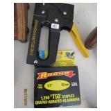 Arrow Staple Gun & Box of Staples