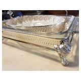 2 Serving Pieces. International Server