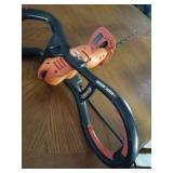 Black and Decker Hedge Hog 22 Inch Cut with an