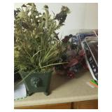 2 Home Décor Pieces. Lion Head Flower Pot and