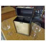Wine Glass Decorated Box, with Two Wine glasses.