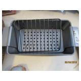 2 Loaf Pans and 1 Cooling Rack