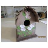 Handpainted Birdhouse - nice condition