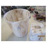 Bathroom Accessories  Lot - Trash can, tissue