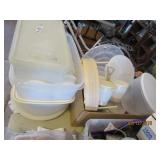 Lot of Tupperware    lots of bowls with lids,