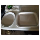 2 Corning Ware Pieces / Browner Grill and Platter