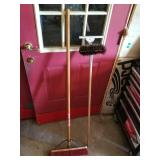 2 - Push Brooms / Squeegie Nice Jobsite Broom